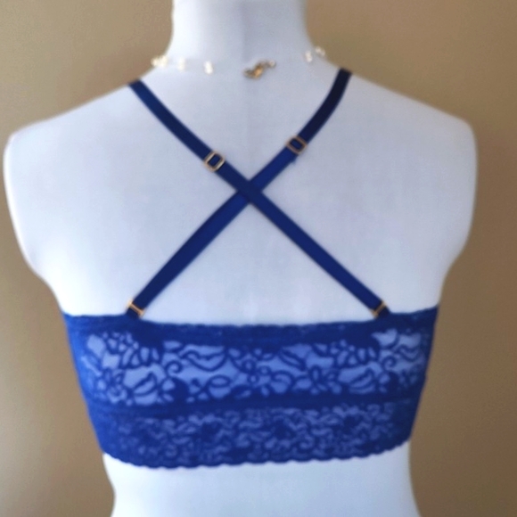 Victoria's Secret Lace Bralette - Picture 14 of 14